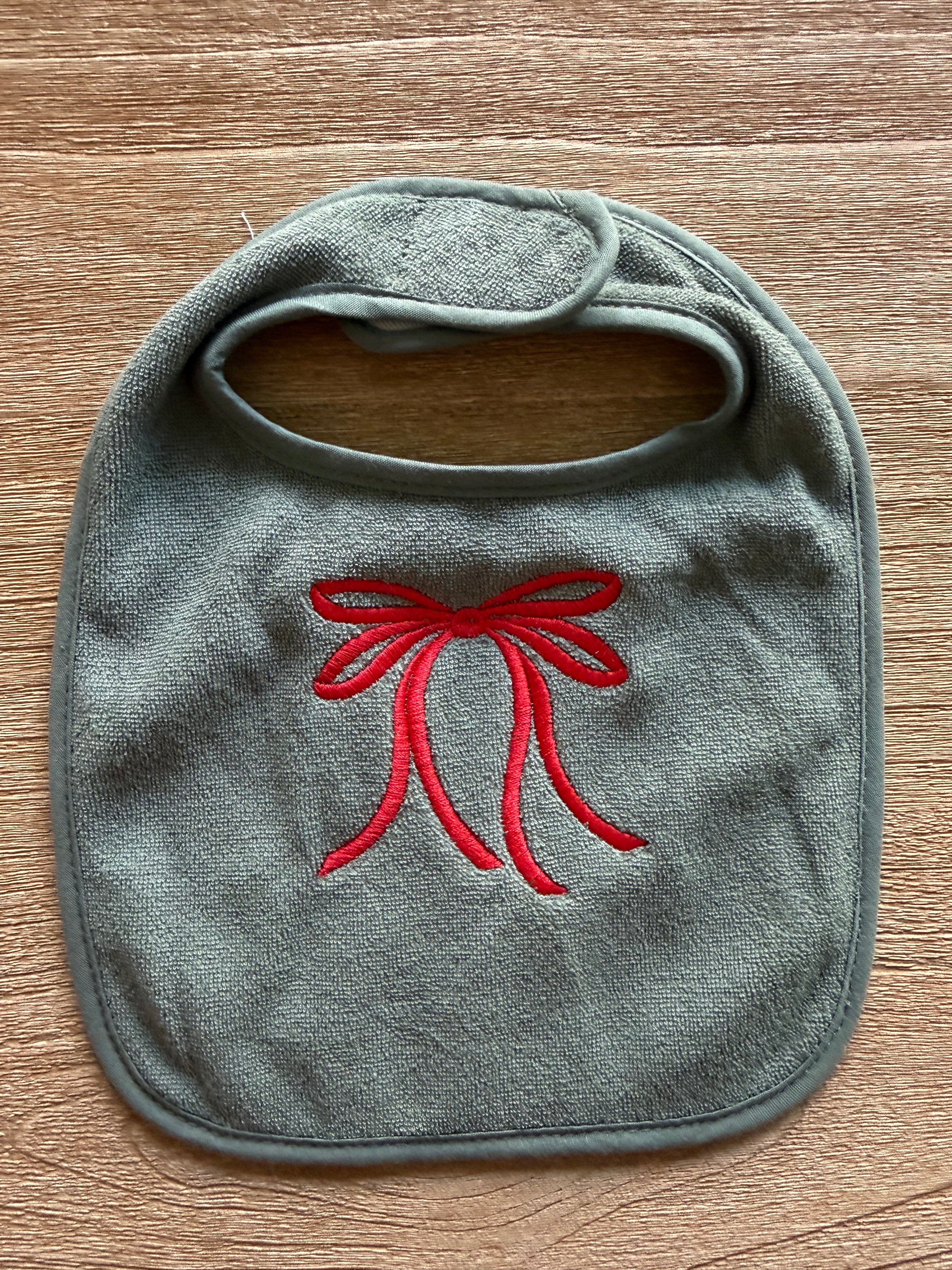 Bow bib